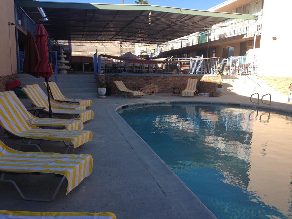 Sandpiper Springs Retreat & Spa Desert Hot Springs Exterior foto